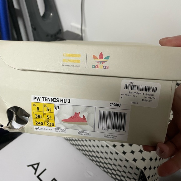 Adidas Pharrell Williams Tennis Hu - Picture 2 of 3